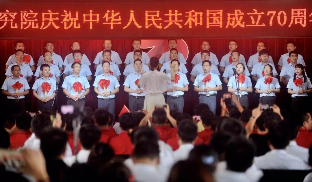 当女儿对我说她不想活了,47岁的我,第一次停下来面对真实的自己